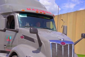 truck_lr.jpg